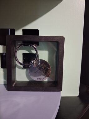 Round Silver 'Class of 2024' Engraved Keychain